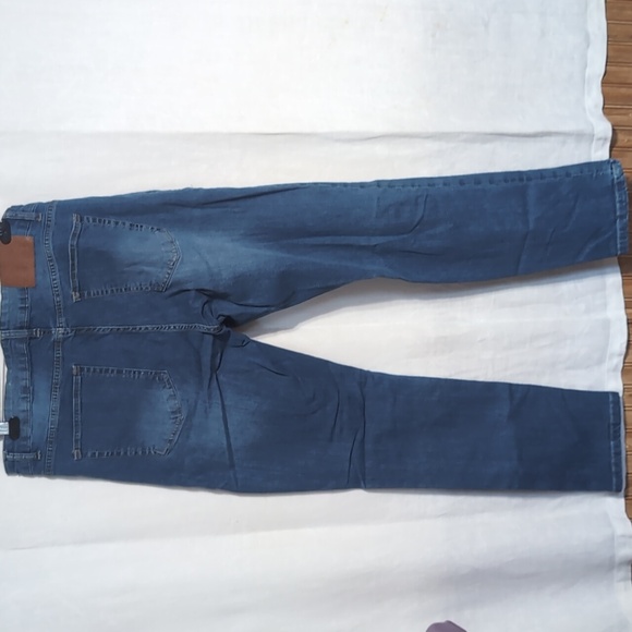 Hawk's Bay Men's Distressed Slim Fit Jeans Size 38x32 - Picture 4 of 6